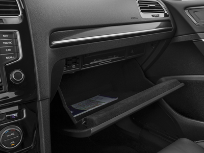 2017 Volkswagen Golf R DCC & Navigation 4Motion