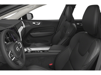 2022 Volvo XC60 Momentum