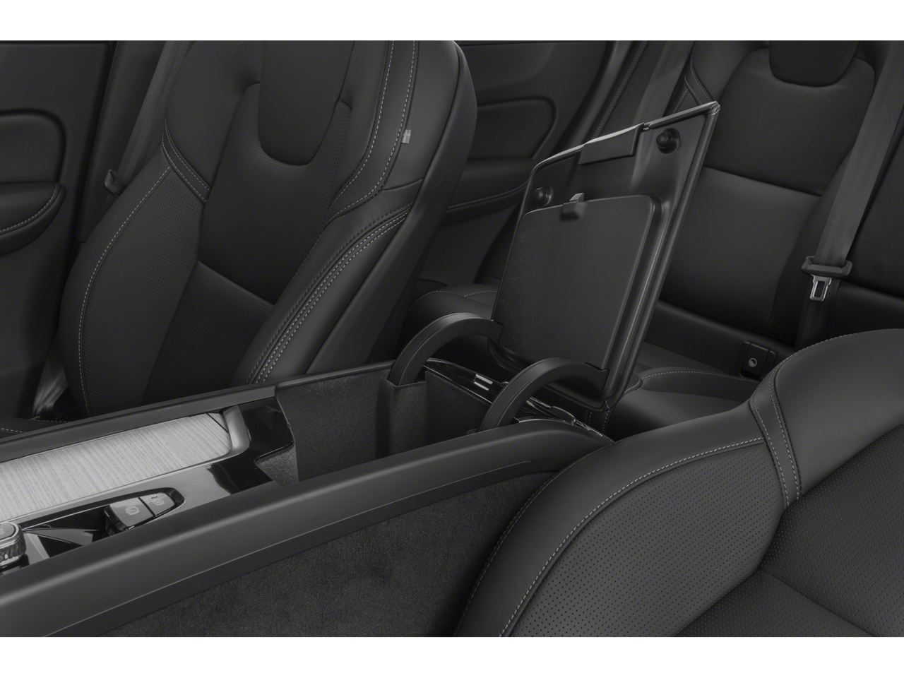 2022 Volvo XC60 Momentum