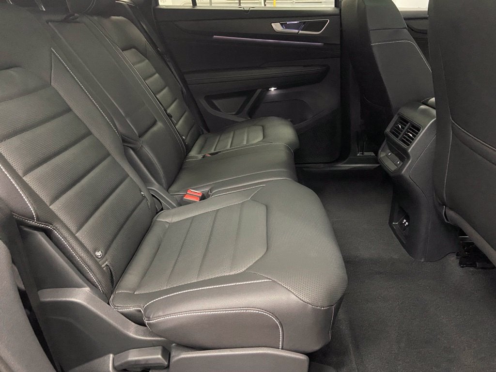 2026 Volkswagen Atlas Cross Sport SEL R-Line Black