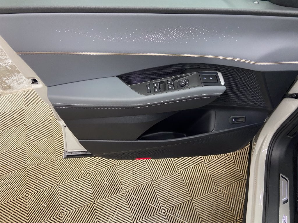 2027 Volkswagen Atlas SEL