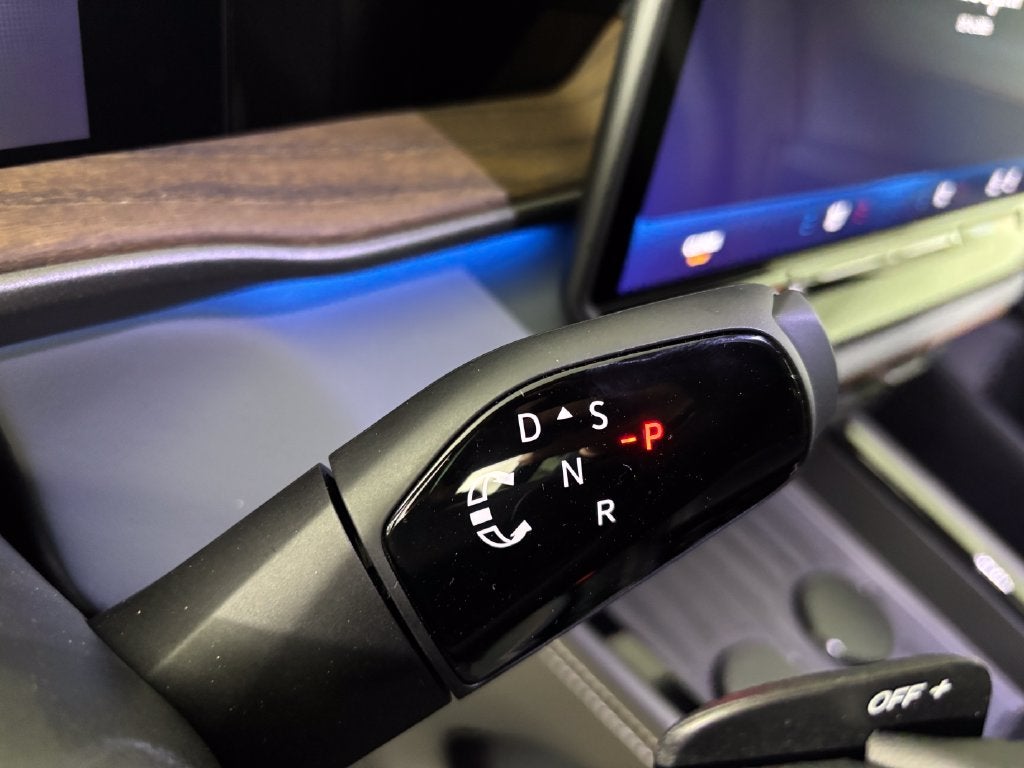 2027 Volkswagen Atlas SEL Premium R-Line