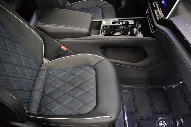 2025 Volkswagen Atlas Cross Sport 2.0T SEL Premium R-Line