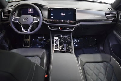2025 Volkswagen Atlas Cross Sport 2.0T SEL Premium R-Line