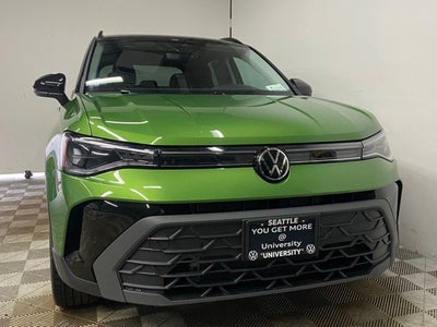 2026 Volkswagen Taos SE Black