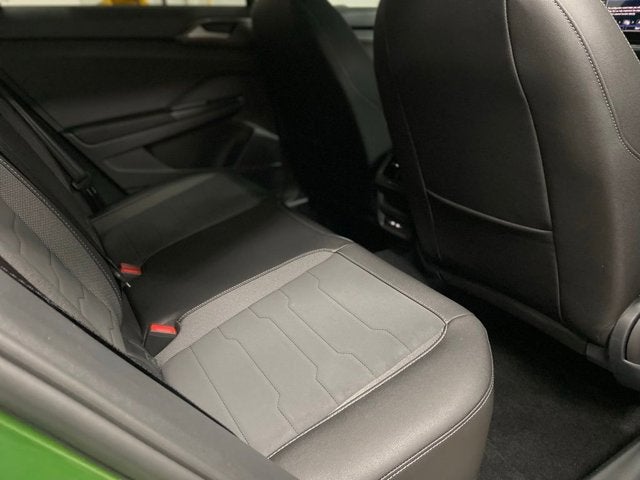 2026 Volkswagen Taos SE Black