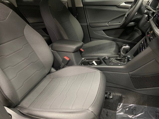 2026 Volkswagen Taos SE Black