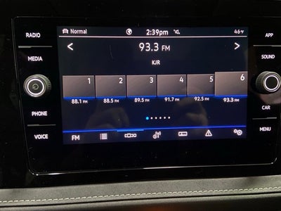 2026 Volkswagen Taos SE Black