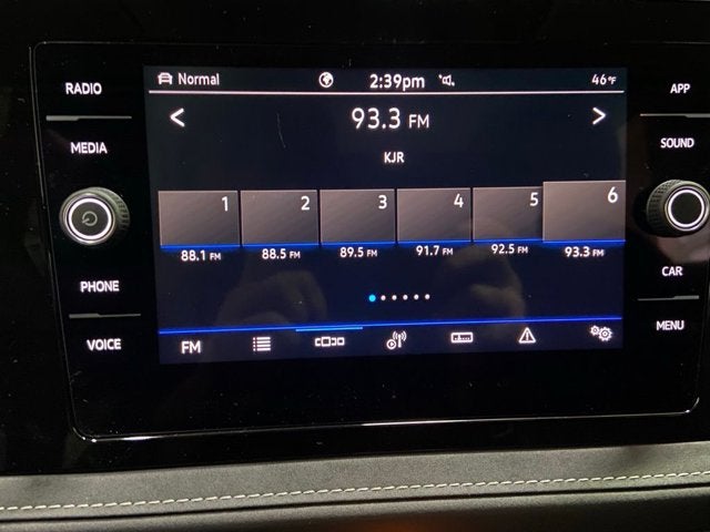 2026 Volkswagen Taos SE Black