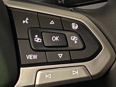 2026 Volkswagen Taos SE Black