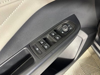 2025 Volkswagen Taos SEL
