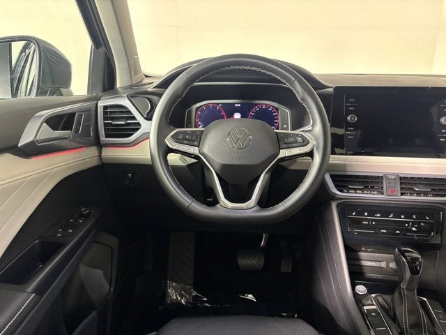 2025 Volkswagen Taos SEL