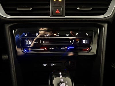 2025 Volkswagen Taos SEL