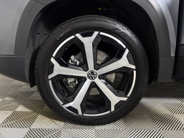 2025 Volkswagen Taos SEL