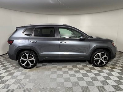 2025 Volkswagen Taos SEL