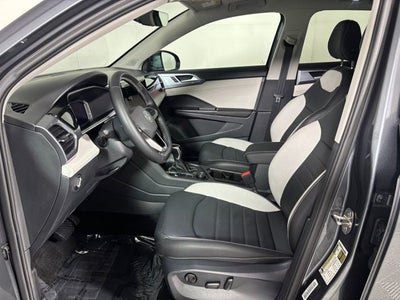 2025 Volkswagen Taos SEL