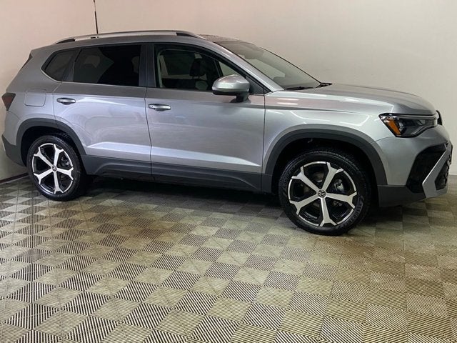 2026 Volkswagen Taos SEL