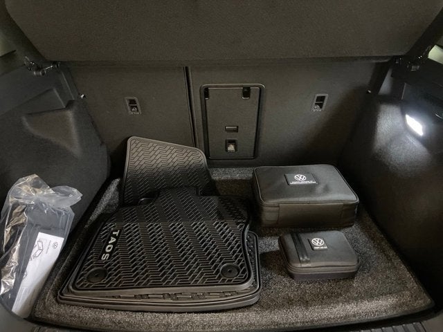 2026 Volkswagen Taos SEL