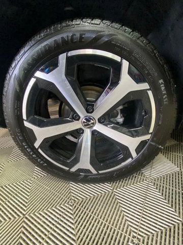 2026 Volkswagen Taos SEL