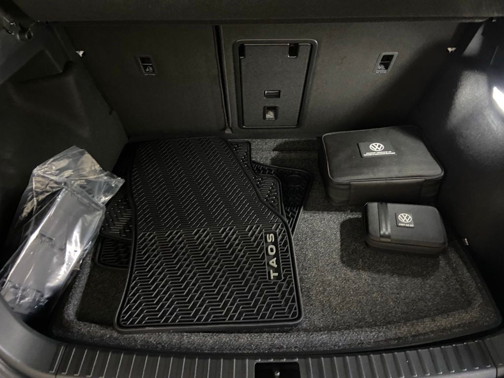 2026 Volkswagen Taos 1.5T SEL