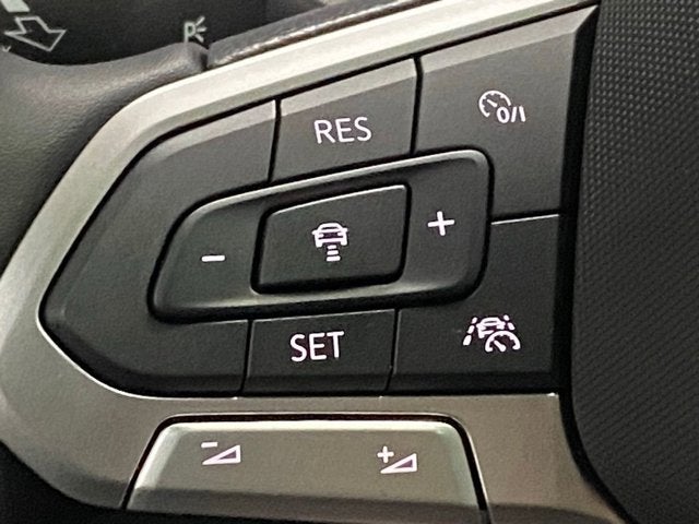 2026 Volkswagen Taos SEL