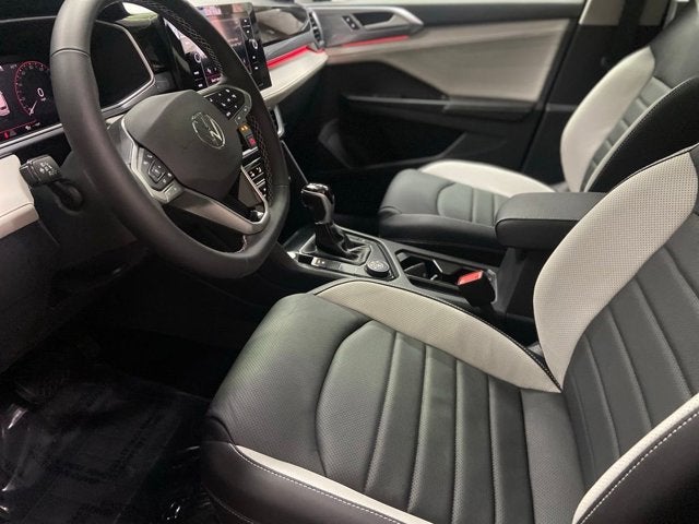 2026 Volkswagen Taos SEL