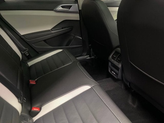 2026 Volkswagen Taos SEL