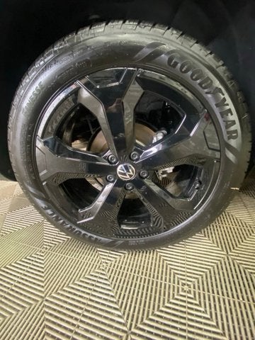 2026 Volkswagen Taos SEL