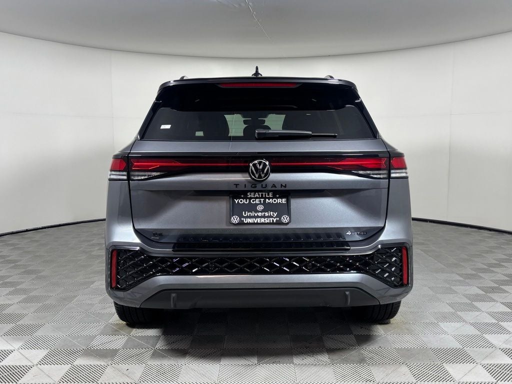 2026 Volkswagen Tiguan 2.0T SE R-Line Black