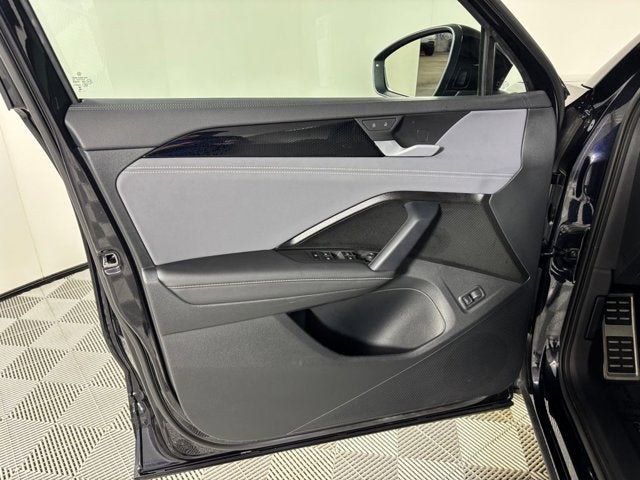2025 Volkswagen Tiguan SE R-Line Black