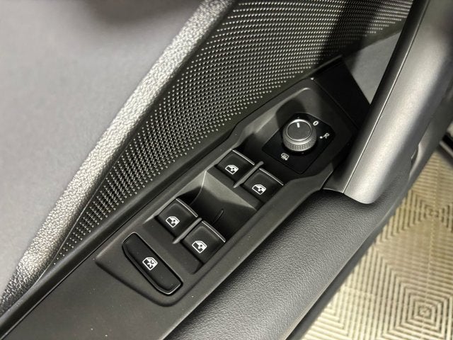2025 Volkswagen Tiguan SE R-Line Black