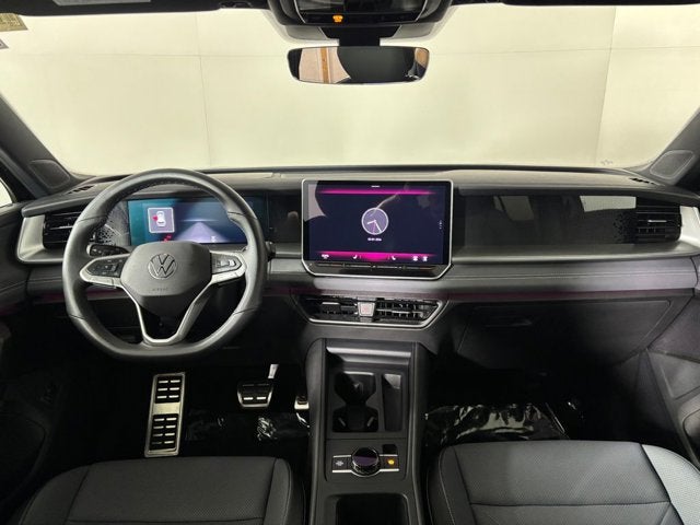 2025 Volkswagen Tiguan SE R-Line Black