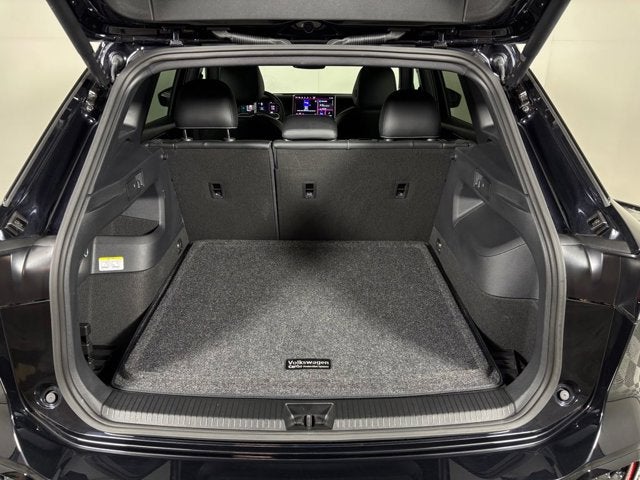 2025 Volkswagen Tiguan SE R-Line Black