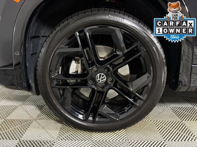 2025 Volkswagen Tiguan SE R-Line Black