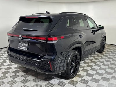2025 Volkswagen Tiguan SE R-Line Black