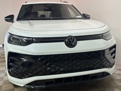 2026 Volkswagen Tiguan SE R-Line Black