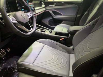 2026 Volkswagen Tiguan SE R-Line Black