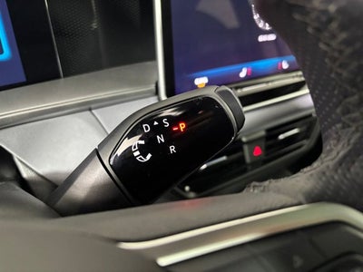 2025 Volkswagen Tiguan SE R-Line Black