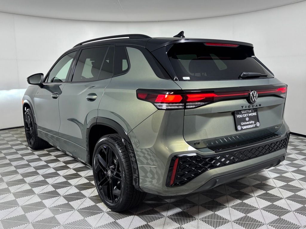2026 Volkswagen Tiguan 2.0T SE R-Line Black