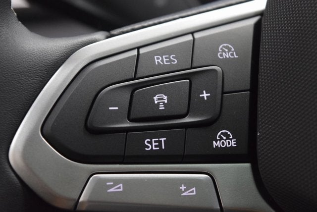 2025 Volkswagen Tiguan SE