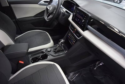 2025 Volkswagen Taos SE