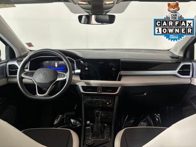 2025 Volkswagen Taos SE