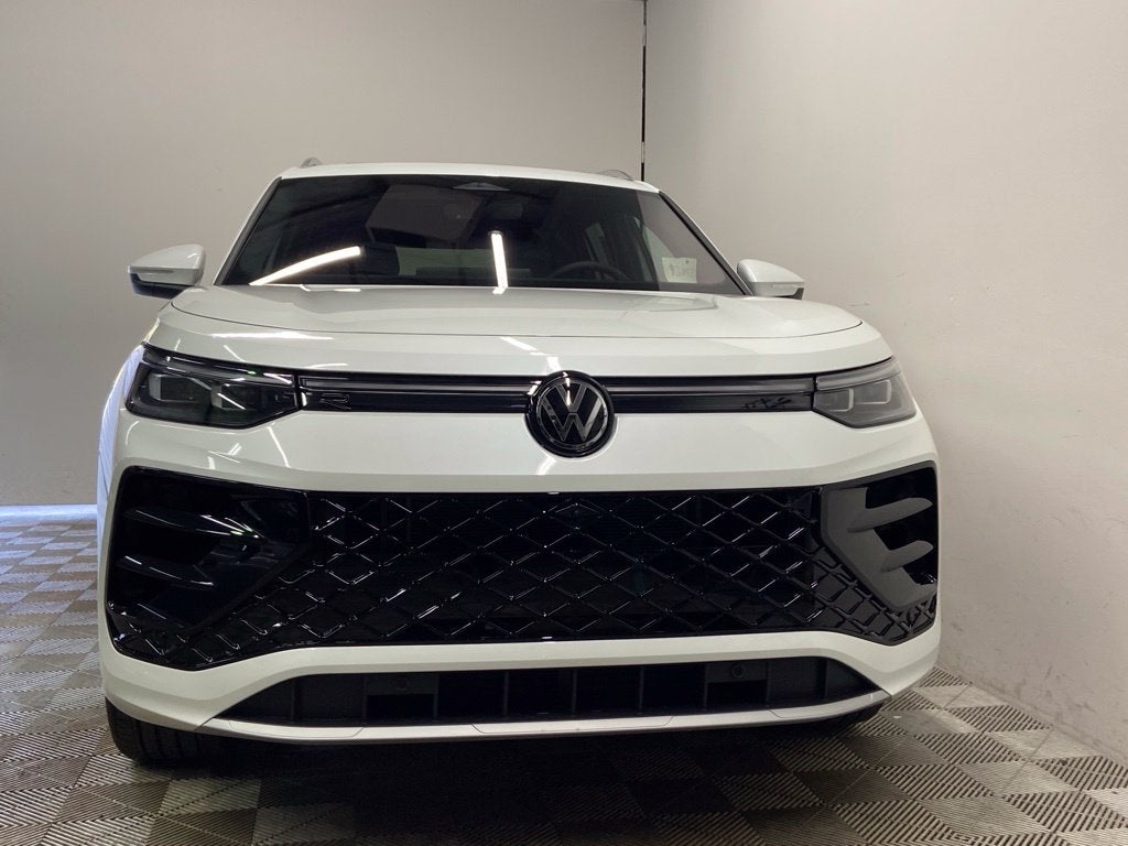 2026 Volkswagen Tiguan SEL R-Line Turbo