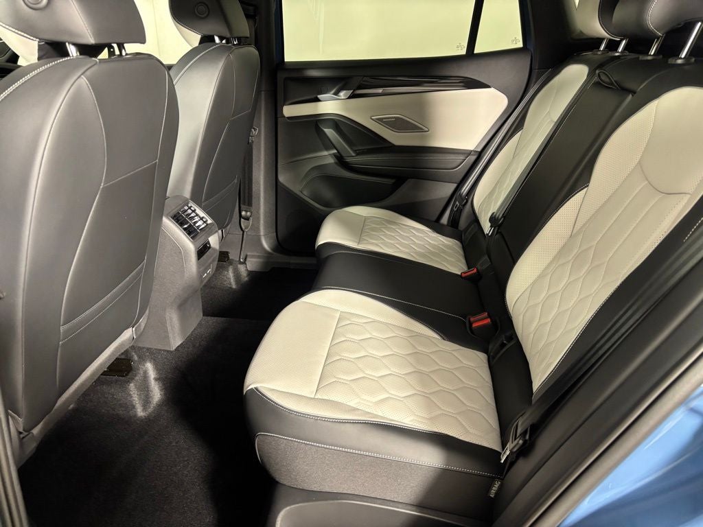 2026 Volkswagen Tiguan 2.0T SEL R-Line Turbo
