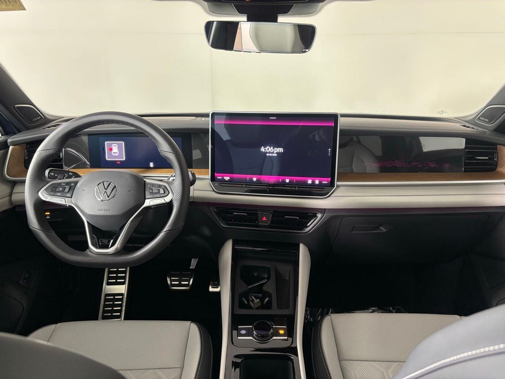 2026 Volkswagen Tiguan 2.0T SEL R-Line Turbo