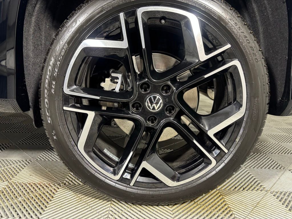 2026 Volkswagen Tiguan 2.0T SEL R-Line Turbo