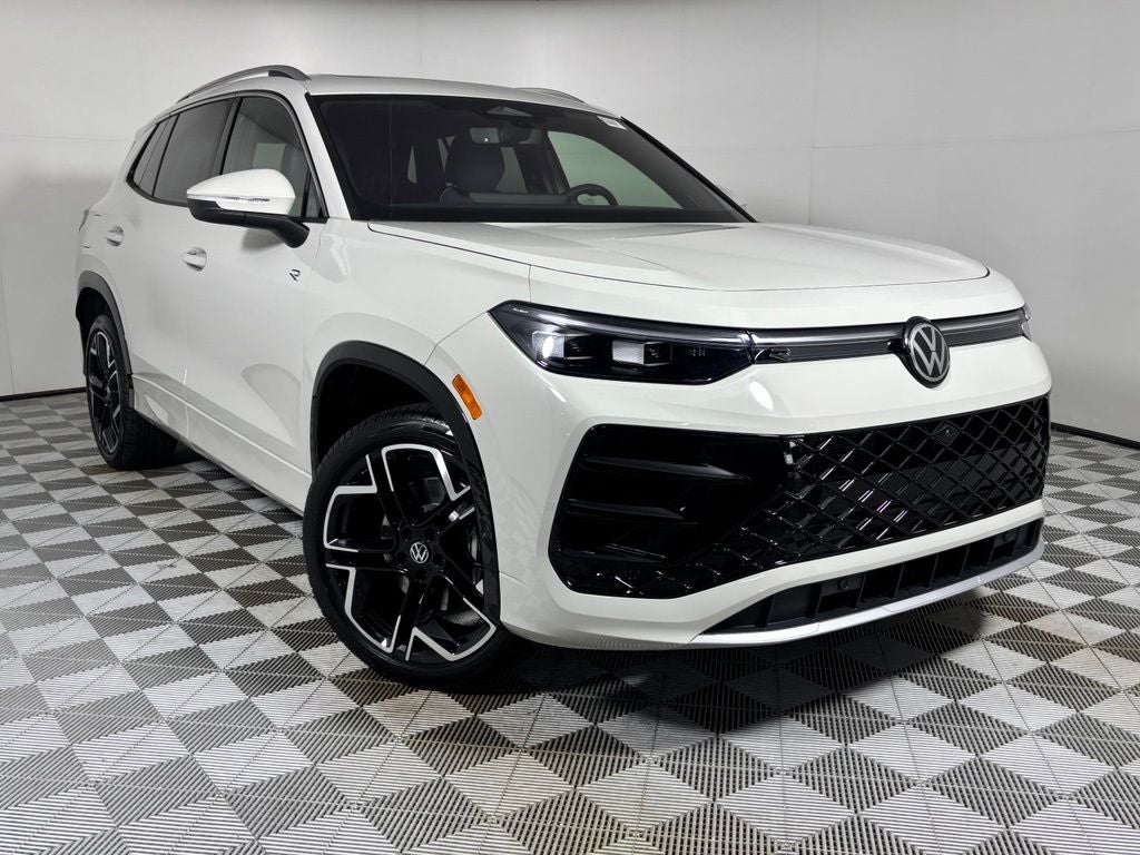 2026 Volkswagen Tiguan 2.0T SEL R-Line Turbo