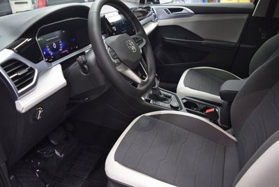 2025 Volkswagen Taos SE