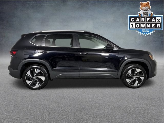 2025 Volkswagen Taos SE