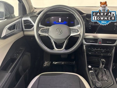 2025 Volkswagen Taos SE